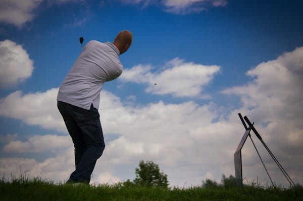 Golfer gets back in the game with minimally invasive hip replacement.